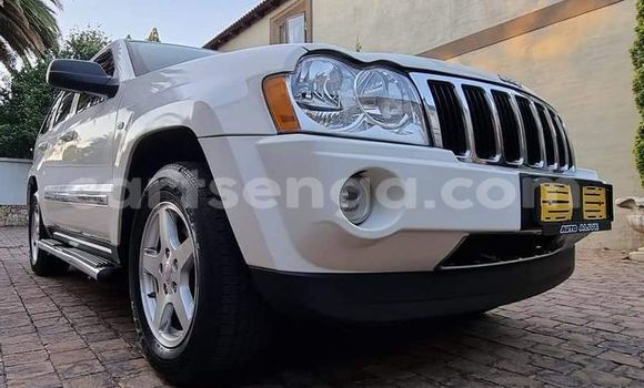 Nunua Ilio tumika Jeep Grand Cherokee White Gari ndani ya Mbabane nchini Manzini Nunua Ilio tumika Jeep Grand Cherokee White Gari ndani ya Mbabane nchini Manzini