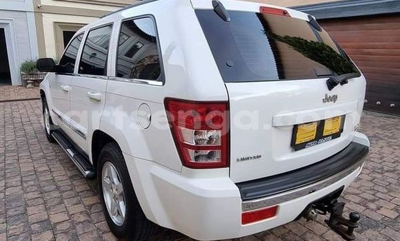 Buy Used Jeep Grand Cherokee White Car in Mbabane in Manzini Buy Used Jeep Grand Cherokee White Car in Mbabane in Manzini