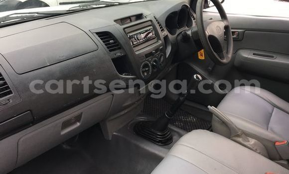 Buy Used Toyota Hilux White Car in Mbabane in Manzini Buy Used Toyota Hilux White Car in Mbabane in Manzini