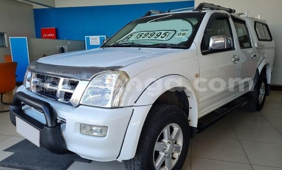 Buy Used Isuzu KB White Car in Mbabane in Manzini Buy Used Isuzu KB White Car in Mbabane in Manzini