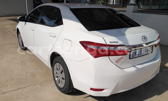 Buy Used Toyota Corolla White Car in Mbabane in Manzini Buy Used Toyota Corolla White Car in Mbabane in Manzini