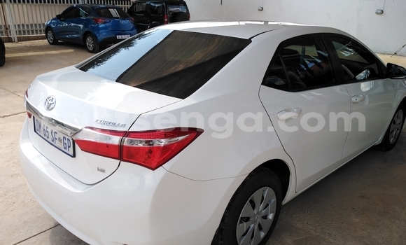 Buy Used Toyota Corolla White Car in Mbabane in Manzini Buy Used Toyota Corolla White Car in Mbabane in Manzini