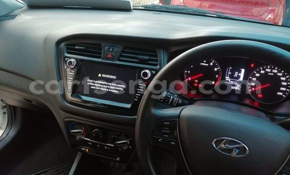 Buy Used Hyundai i20 White Car in Mbabane in Manzini Buy Used Hyundai i20 White Car in Mbabane in Manzini