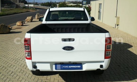 Nunua Ilio tumika Ford Ranger White Gari ndani ya Mbabane nchini Manzini Nunua Ilio tumika Ford Ranger White Gari ndani ya Mbabane nchini Manzini