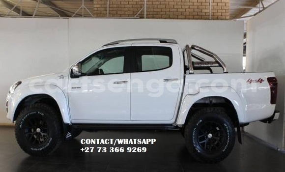 Buy Used Isuzu D–MAX White Car in Mbabane in Manzini Buy Used Isuzu D–MAX White Car in Mbabane in Manzini