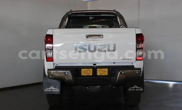 Buy Used Isuzu D–MAX White Car in Mbabane in Manzini Buy Used Isuzu D–MAX White Car in Mbabane in Manzini