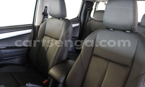 Buy Used Isuzu D–MAX White Car in Mbabane in Manzini Buy Used Isuzu D–MAX White Car in Mbabane in Manzini