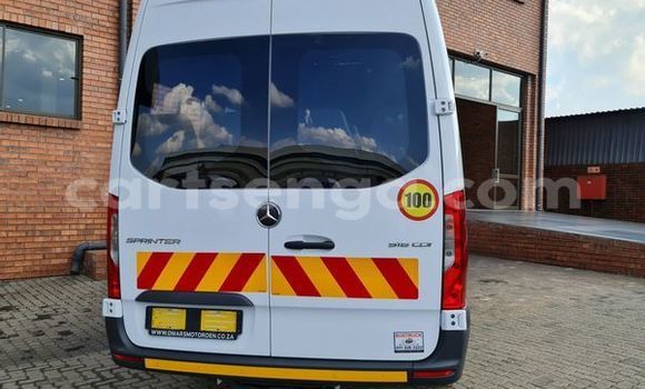 Buy Used Mercedes‒Benz S-klasse White Car in Mbabane in Manzini Buy Used Mercedes‒Benz S-klasse White Car in Mbabane in Manzini