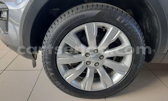Buy Used Land Rover Discovery Sport Silver Car in Mbabane in Manzini Buy Used Land Rover Discovery Sport Silver Car in Mbabane in Manzini
