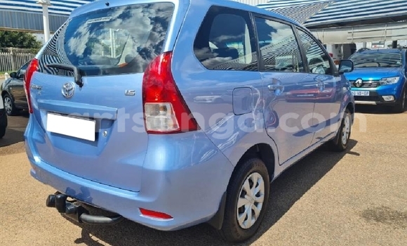 Nunua Ilio tumika Toyota Avanza Blue Gari ndani ya Big Bend nchini Lubombo Nunua Ilio tumika Toyota Avanza Blue Gari ndani ya Big Bend nchini Lubombo