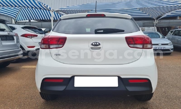 Nunua Ilio tumika Kia Rio White Gari ndani ya Big Bend nchini Lubombo Nunua Ilio tumika Kia Rio White Gari ndani ya Big Bend nchini Lubombo