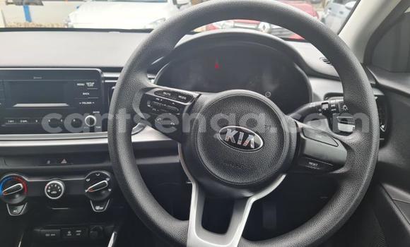 Nunua Ilio tumika Kia Rio White Gari ndani ya Big Bend nchini Lubombo Nunua Ilio tumika Kia Rio White Gari ndani ya Big Bend nchini Lubombo