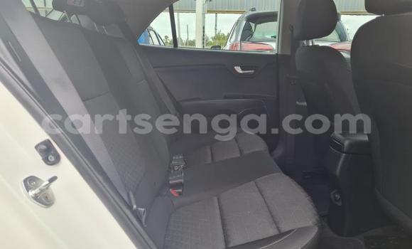 Nunua Ilio tumika Kia Rio White Gari ndani ya Big Bend nchini Lubombo Nunua Ilio tumika Kia Rio White Gari ndani ya Big Bend nchini Lubombo