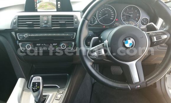 Acheter Occasion Voiture BMW 3–Series Gris à Mbabane, Manzini Acheter Occasion Voiture BMW 3–Series Gris à Mbabane, Manzini