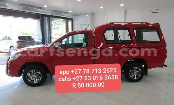 Buy Used Toyota Hilux Red Car in Bulembu in Hhohho Buy Used Toyota Hilux Red Car in Bulembu in Hhohho