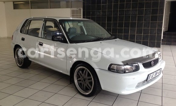 Buy Used Toyota Corolla White Car in Pigg's Peak in Hhohho Buy Used Toyota Corolla White Car in Pigg's Peak in Hhohho