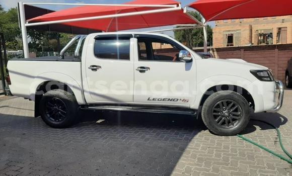 Acheter Occasion Voiture Toyota Hilux Blanc à Big Bend, Lubombo Acheter Occasion Voiture Toyota Hilux Blanc à Big Bend, Lubombo