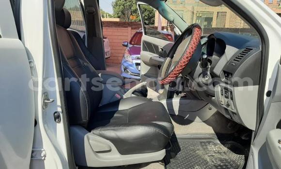 Acheter Occasion Voiture Toyota Hilux Blanc à Big Bend, Lubombo Acheter Occasion Voiture Toyota Hilux Blanc à Big Bend, Lubombo