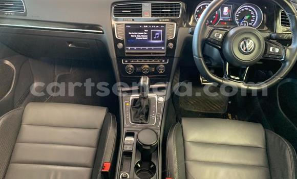 Nunua Ilio tumika Volkswagen Golf R Blue Gari ndani ya Big Bend nchini Lubombo Nunua Ilio tumika Volkswagen Golf R Blue Gari ndani ya Big Bend nchini Lubombo