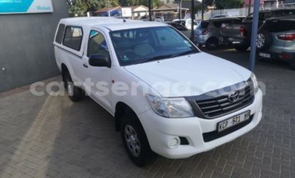 Buy Used Toyota Hilux White Car in Ezulwini in Hhohho Buy Used Toyota Hilux White Car in Ezulwini in Hhohho