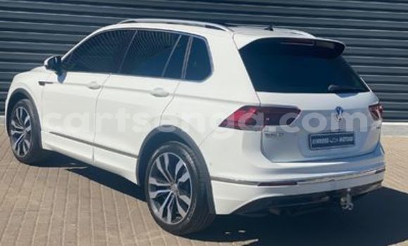 Nunua Ilio tumika Volkswagen Tiguan White Gari ndani ya Mbabane nchini Manzini Nunua Ilio tumika Volkswagen Tiguan White Gari ndani ya Mbabane nchini Manzini