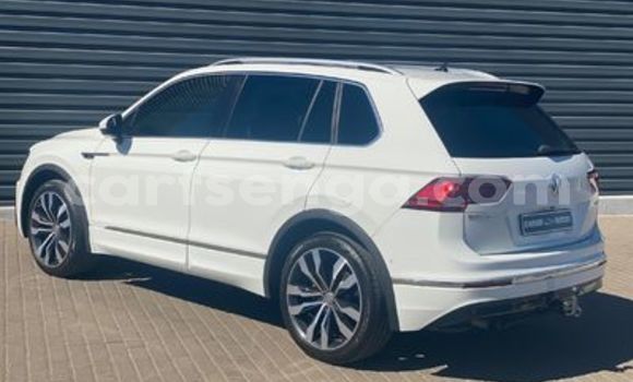 Nunua Ilio tumika Volkswagen Tiguan White Gari ndani ya Mbabane nchini Manzini Nunua Ilio tumika Volkswagen Tiguan White Gari ndani ya Mbabane nchini Manzini