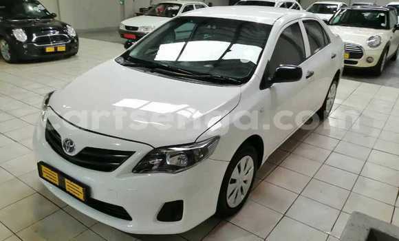 Buy Used Toyota Corolla White Car in Lobamba in Manzini