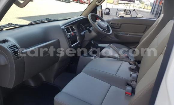 Acheter Occasion Voiture Hyundai H1 Blanc à Mbabane, Manzini Acheter Occasion Voiture Hyundai H1 Blanc à Mbabane, Manzini