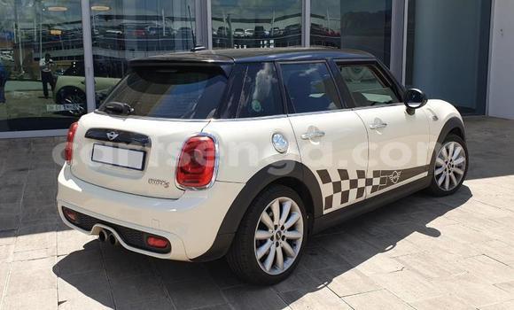 Acheter Occasion Voiture MINI Cooper Blanc à Manzini, Manzini Acheter Occasion Voiture MINI Cooper Blanc à Manzini, Manzini