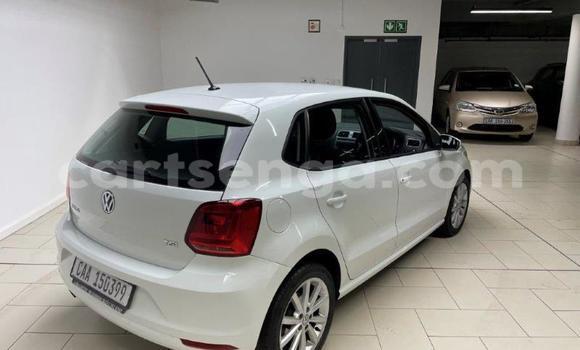 Nunua Ilio tumika Volkswagen Polo White Gari ndani ya Mbabane nchini Manzini Nunua Ilio tumika Volkswagen Polo White Gari ndani ya Mbabane nchini Manzini