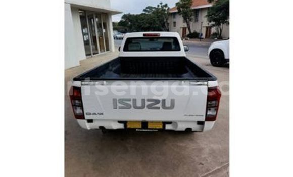 Nunua Ilio tumika Isuzu KB White Gari ndani ya Ngomane nchini Wilaya ya Lubombo Nunua Ilio tumika Isuzu KB White Gari ndani ya Ngomane nchini Wilaya ya Lubombo