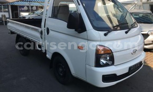 Nunua Ilio tumika Isuzu KB White Gari ndani ya Ngomane nchini Wilaya ya Lubombo Nunua Ilio tumika Isuzu KB White Gari ndani ya Ngomane nchini Wilaya ya Lubombo