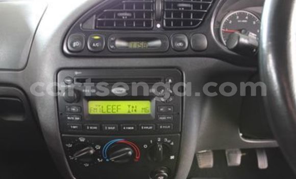 Acheter Occasion Voiture Ford B-MAX Blanc à Ezulwini, Hhohho Acheter Occasion Voiture Ford B-MAX Blanc à Ezulwini, Hhohho