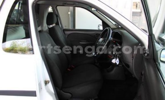 Acheter Occasion Voiture Ford B-MAX Blanc à Ezulwini, Hhohho Acheter Occasion Voiture Ford B-MAX Blanc à Ezulwini, Hhohho