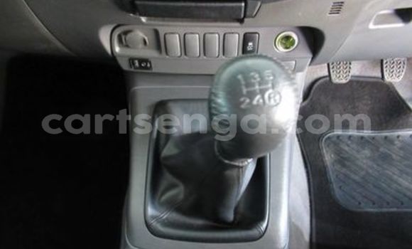 Nunua Ilio tumika Toyota Hilux White Gari ndani ya Ezulwini nchini Hhohho Nunua Ilio tumika Toyota Hilux White Gari ndani ya Ezulwini nchini Hhohho