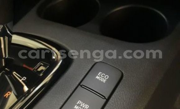 Nunua Ilio tumika Toyota Hilux White Gari ndani ya Ezulwini nchini Hhohho Nunua Ilio tumika Toyota Hilux White Gari ndani ya Ezulwini nchini Hhohho