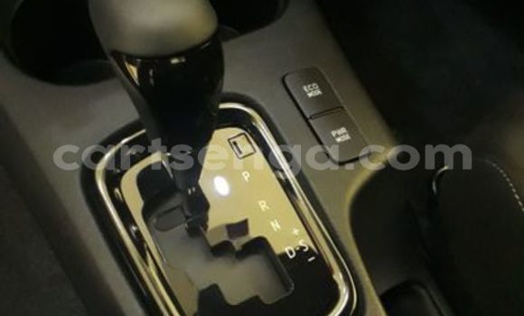 Nunua Ilio tumika Toyota Hilux White Gari ndani ya Ezulwini nchini Hhohho Nunua Ilio tumika Toyota Hilux White Gari ndani ya Ezulwini nchini Hhohho