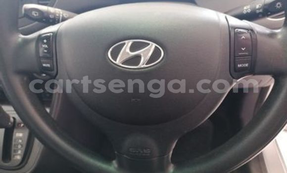 Nunua Ilio tumika Hyundai i10 Silver Gari ndani ya Ezulwini nchini Hhohho Nunua Ilio tumika Hyundai i10 Silver Gari ndani ya Ezulwini nchini Hhohho