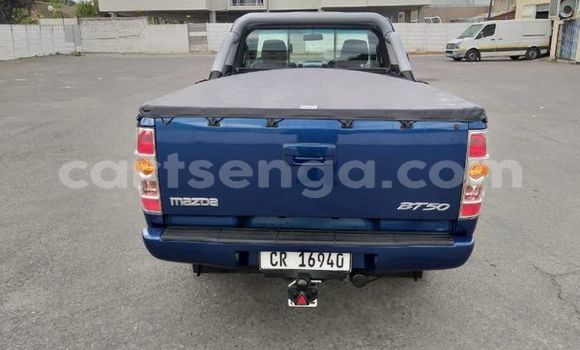 Nunua Ilio tumika Mazda BT-50 Blue Gari ndani ya Big Bend nchini Wilaya ya Lubombo Nunua Ilio tumika Mazda BT-50 Blue Gari ndani ya Big Bend nchini Wilaya ya Lubombo