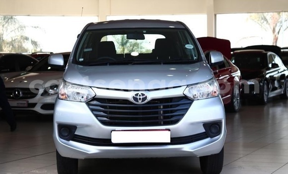 Nunua Ilio tumika Toyota Avanza White Gari ndani ya Manzini nchini Manzini Nunua Ilio tumika Toyota Avanza White Gari ndani ya Manzini nchini Manzini