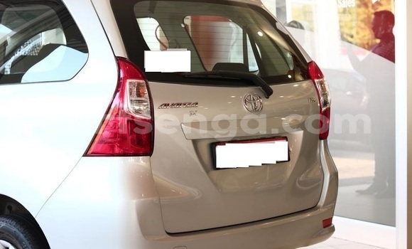 Nunua Ilio tumika Toyota Avanza White Gari ndani ya Manzini nchini Manzini Nunua Ilio tumika Toyota Avanza White Gari ndani ya Manzini nchini Manzini