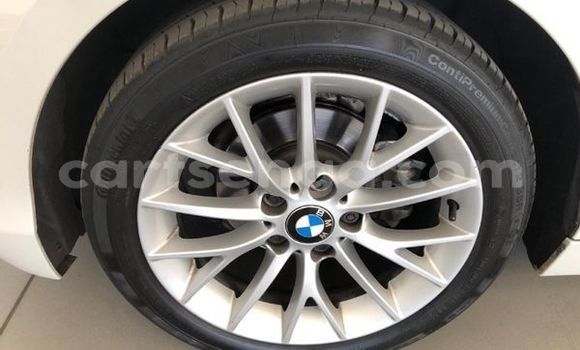 Nunua Ilio tumika BMW 1-Series White Gari ndani ya Hluti nchini Wilaya ya Shiselweni Nunua Ilio tumika BMW 1-Series White Gari ndani ya Hluti nchini Wilaya ya Shiselweni