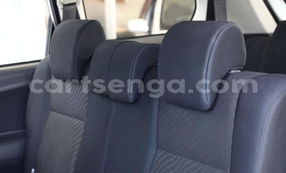 Nunua Ilio tumika Toyota Avanza White Gari ndani ya Manzini nchini Manzini Nunua Ilio tumika Toyota Avanza White Gari ndani ya Manzini nchini Manzini