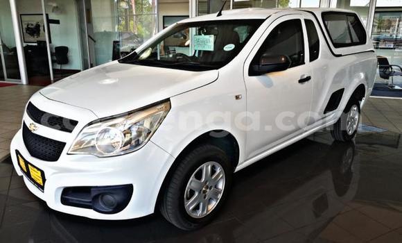 Nunua Ilio tumika Nissan NV200 White Gari ndani ya Manzini nchini Manzini Nunua Ilio tumika Nissan NV200 White Gari ndani ya Manzini nchini Manzini