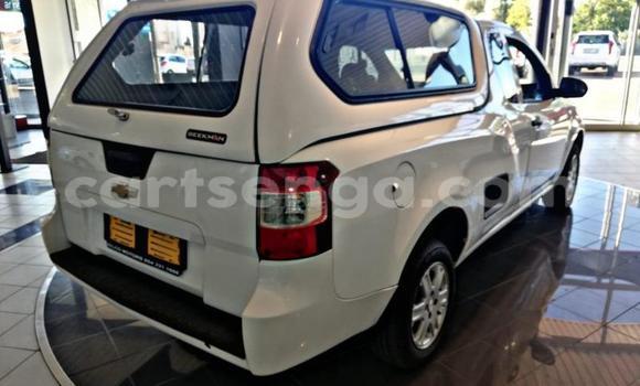 Nunua Ilio tumika Nissan NV200 White Gari ndani ya Manzini nchini Manzini Nunua Ilio tumika Nissan NV200 White Gari ndani ya Manzini nchini Manzini