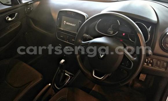 Nunua Ilio tumika Ronart Lightning Silver Gari ndani ya Ngwenya nchini Hhohho Nunua Ilio tumika Ronart Lightning Silver Gari ndani ya Ngwenya nchini Hhohho