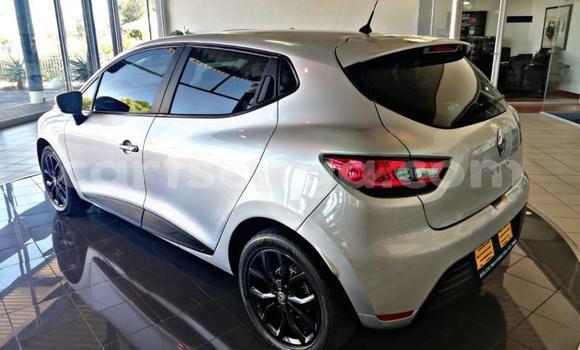 Nunua Ilio tumika Ronart Lightning Silver Gari ndani ya Ngwenya nchini Hhohho Nunua Ilio tumika Ronart Lightning Silver Gari ndani ya Ngwenya nchini Hhohho