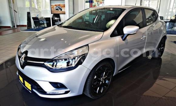 Nunua Ilio tumika Ronart Lightning Silver Gari ndani ya Ngwenya nchini Hhohho Nunua Ilio tumika Ronart Lightning Silver Gari ndani ya Ngwenya nchini Hhohho