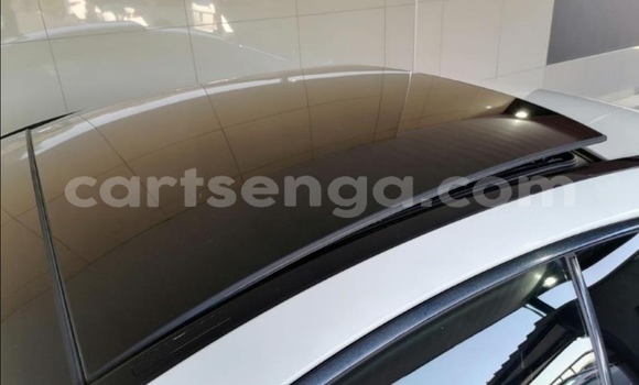 Acheter Occasion Voiture Mercedes‒Benz E–Class Blanc à Big Bend, Lubombo Acheter Occasion Voiture Mercedes‒Benz E–Class Blanc à Big Bend, Lubombo