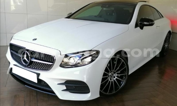 Acheter Occasion Voiture Mercedes‒Benz E–Class Blanc à Big Bend, Lubombo Acheter Occasion Voiture Mercedes‒Benz E–Class Blanc à Big Bend, Lubombo